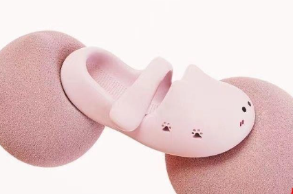 Cartoon Hippo EVA Comfort Slippers / Cloud Slides screenshot 2025 10 23 135142